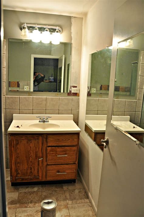 There are many things you can do to make sure that the small. Serendipity Refined Blog: Contemporary Apartment Small ...