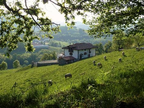 En nuestras casas rurales de navarra encontraréis todas las comodidades, para que os sintáis como en vuestra propia casa. Casa Rural en Baztan Gamiokoborda - Gamiokoborda - Casa ...