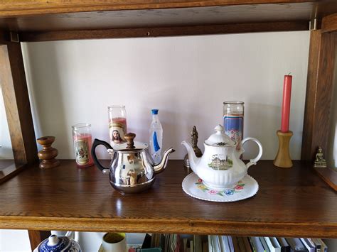 How To Display Teapots In A Modern Way