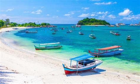 Pulau malaysia (malaysia island) membantu anda memilih pakej percutian pulau paling sesuai. 10 Pulau Menarik di Malaysia yang Paling Hits - Lupa Libur