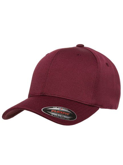 Flexfit Cool And Dry Sport Modell 6597 Baseball Caps In Maroon Baseball Cap