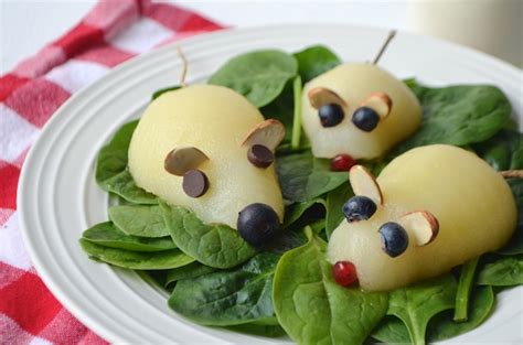 Salad decoration by fruits can be made by using fruits like apple i have so many ideas but right now i am providing you with some simple and easy salad decoration by fruits which can be prepared by you and your kids and help you in imagining about how your salad will look like after decoration. Artistic Veggie and Fruit Salad Decoration You Must See ...
