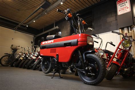 The Honda Motocompo An Iconic 1980s Era Scooter That Fits In Your Trunk