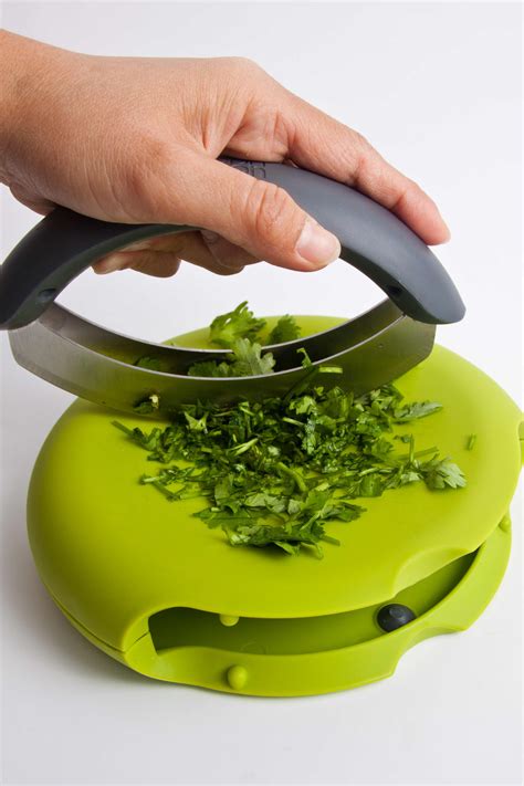 We did not find results for: Just pinned: Compact Herb chopper - Joseph Joseph from UK ...