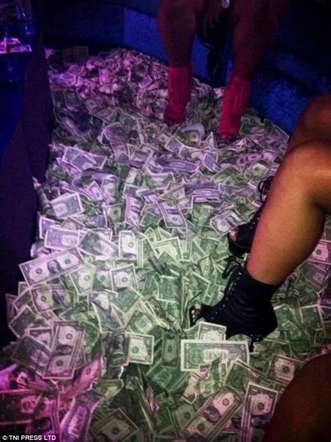 Strippers Pose For Photos With Piles Of Dollar Bills Daily Mail Online