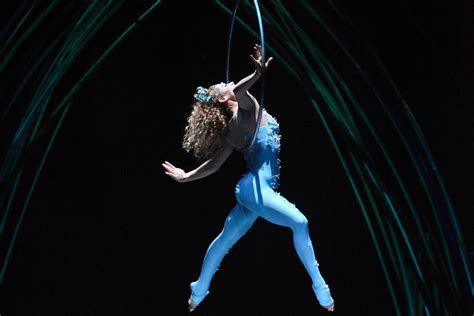 Cirque Du Soleil Amaluna Theatre Review Time For A Dose Of Aerial