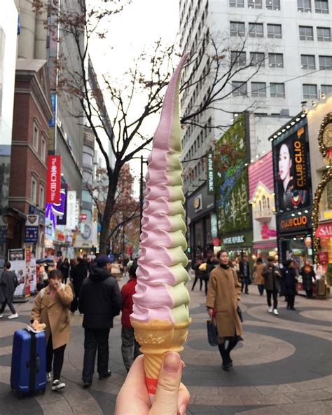 Popular South Korean Store Known For Its 32cm Tall Ice Creams Is