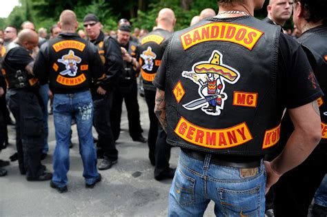 Check out our special features. Internationale Großrazzia: Polizei gelingt Coup gegen ...