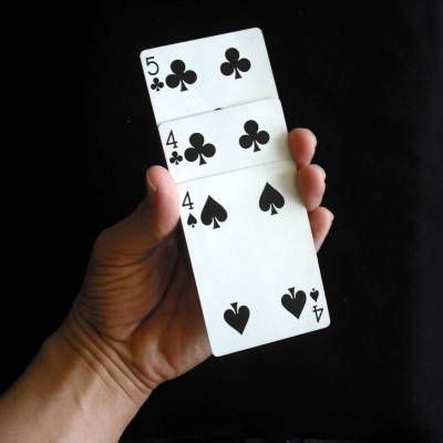 The easiest thing to do is to lick it. 16 Cool Card Tricks for Beginners and Kids | Card tricks for beginners, Magic tricks for kids ...