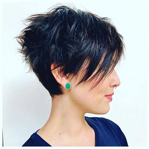 Coupe de cheveux courte 2020 volume frangescoiffure 2020. Coupe Cheveux Court Femme 2020 - Coupe Cheveux Tendance