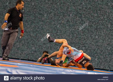Mens Freestyle Wrestling Hi Res Stock Photography And Images Alamy