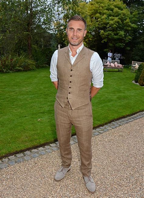 Gary Barlow Shows Off Toned Body In Gym Selfie Photo