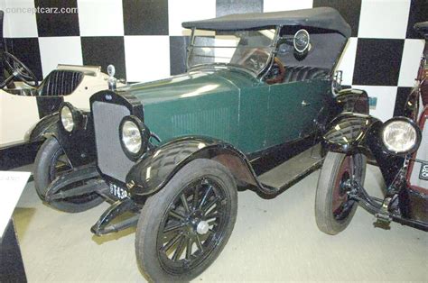 1920 Cleveland Model 40 Roadster At The Crawford Auto Aviation Museum