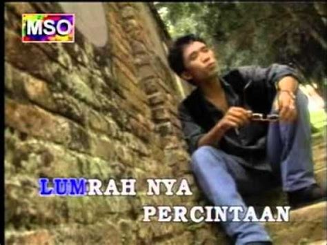 Tersentuh bila dengar lagu ni.=( свернуть ещё. LESTARI - Sekelip Mata Kau Berubah - YouTube | Percintaan ...