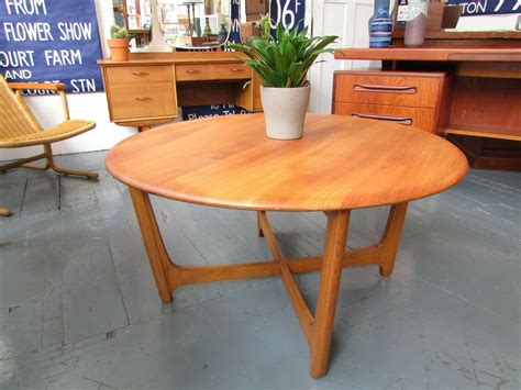 Classic vintage ercol coffee table with magazine rack and original blue label.#ercol #ercolcoffeetable #vintage pic.twitter.com/dex7oycmcc. 1970s Ercol 'Wychwood' Round Coffee Table in Elm. Vintage ...