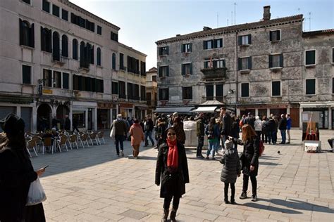 Campo San Barnaba Venice 2020 All You Need To Know Before You Go With Photos Venice