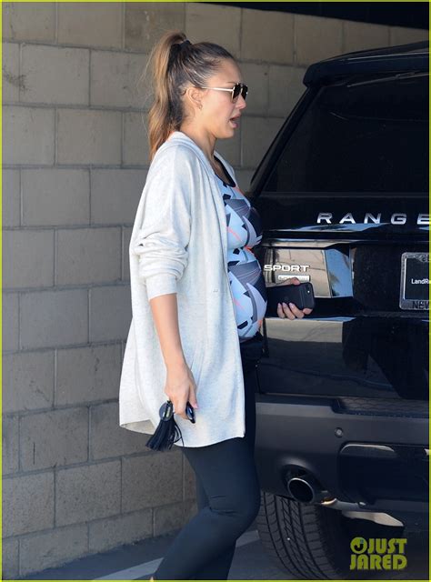 Jessica Alba Dances With Mom For New Honest Company Cleaning Products Photo 3964395 Jessica