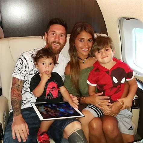 Leo Messi Leomessi Photos Et Vidéos Instagram Messi And His Wife