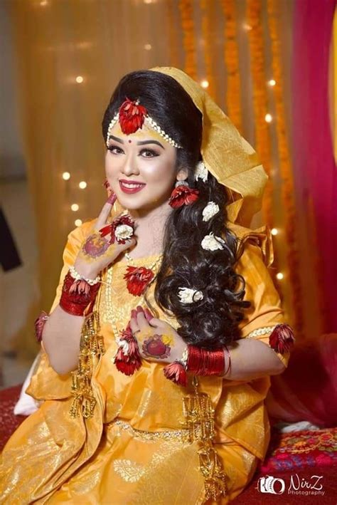 Pin By Peya On Holud Program Ideas Indian Wedding Bridesmaids Bridal