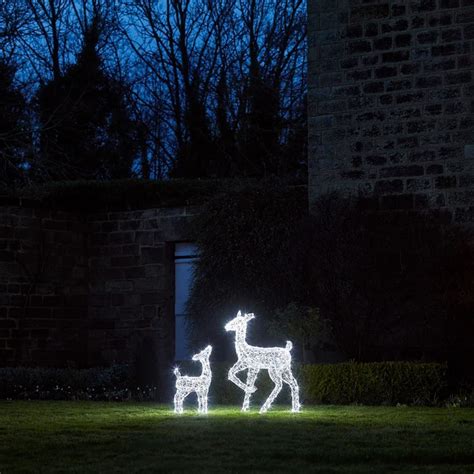 Swinsty Doe And Fawn Acrylic Light Up Reindeer 24v Christmas Display