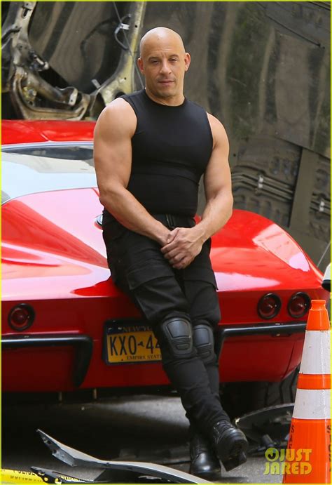 Vin Diesel Flexes His Muscles On Fast 8 Set Photo 3706296 Vin Diesel Photos Just Jared