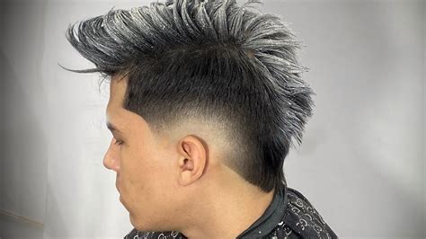 Corte de cabello moicano clasico más peinado arte arte buga barberosdelmundo barberia fade