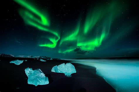 Ice Waves Northern Light Iceland George Karbus Photography