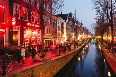 Tour Durch Das Rotlichtviertel Von Amsterdam Auf Deutsch 2022