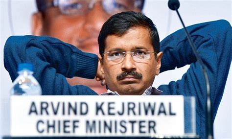 kejriwal orders anti corruption probe against moily and reliance over natural gas price rise