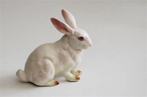 Vintage Lefton Japan China Bunny Figurine Hand Painted Ceramic White