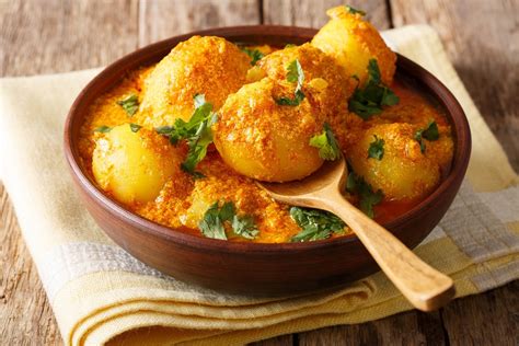 Kashmiri Dum Aloo Recipe Made With Potatoes And Spices In Dinner Pur News Hindi