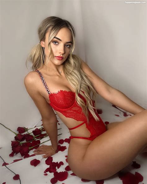 Officialsmwea Nude OnlyFans Leaks The Fappening Photo 3249086