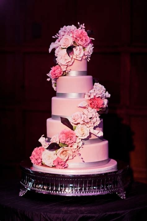 spring wedding with a gatsby theme in new yor pink wedding cake romantic wedding cake unique