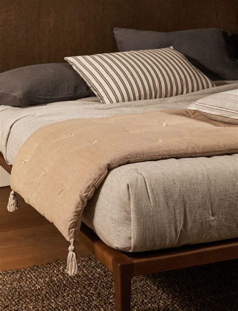 Replace your winter knits with something like this to ready your home for. Zara Home Primavera estate 2020 Catalogo - Donne Sul Web
