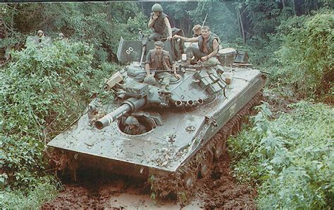 Tough Vietnam War Photos That Will Stick In Your Mind 48 Pics