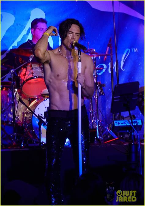 Tom Sandoval Goes Shirtless During Concert As Ariana Madix Disses Him