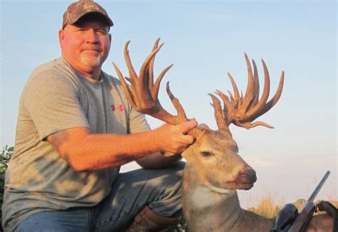 Texas Biggest Open Range Buck In 100 Years Texas Fish And Game Magazine