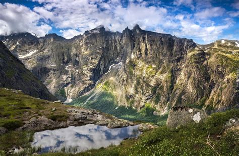 Norwegia Okręg Møre Og Romsdal Dolina Romsdalen Góry Romsdalsalpane