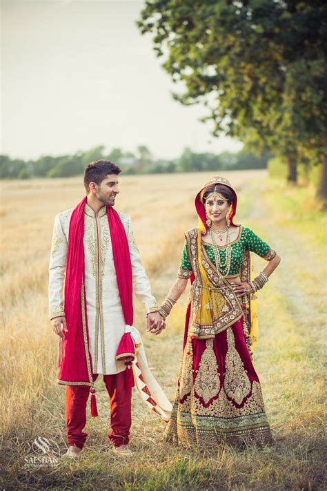 This is a great way to make your wedding album. Indian wedding photography. Couple photoshoot ideas. | Photoshoot | Pinterest | Wedding bride ...