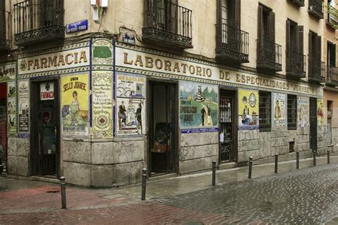 Farmacia Juansé Calle De San Andrés Comercios Históricos De Madrid