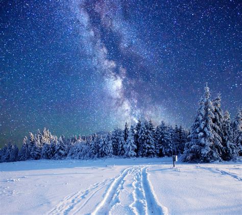 Milky Way On Winter Sky Wallpaper For Samsung Galaxy A5