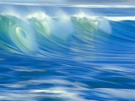 Ocean Waves Free Screensaver Gallery Image 2 Of 3
