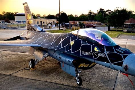 F 16 Viper Demo Team Unveils Incredible Venom Paint Scheme Airshowstuff