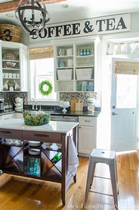 You can find rustic home inspiration and farm home style kitchen there is an unlimited array of exquisite farmhouse kitchen design ideas to consider. 30 Best DIY Farmhouse Decor Ideas and Designs for 2017