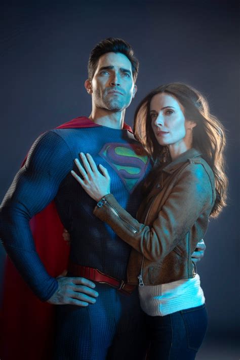 Superman And Lois Takes Off As Cw Series Premieres