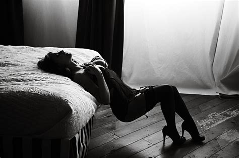 four tips for your boudoir photo session