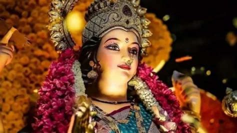 Shardiya Navratri 2022 Göttin Durga Wird Dieses Jahr Auf Einem Elefanten Kommen Weiß Warum Plutv