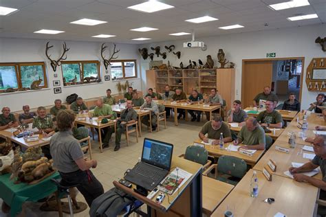 Durchführung Von Jagdlichen Ausbildungskursen Und Jägerprüfungen