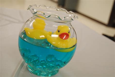 I have a few ideas for decorating, but i am hoping to get some more ideas before i choose. Smith Craft Adventures: Rubber Ducky Baby Shower