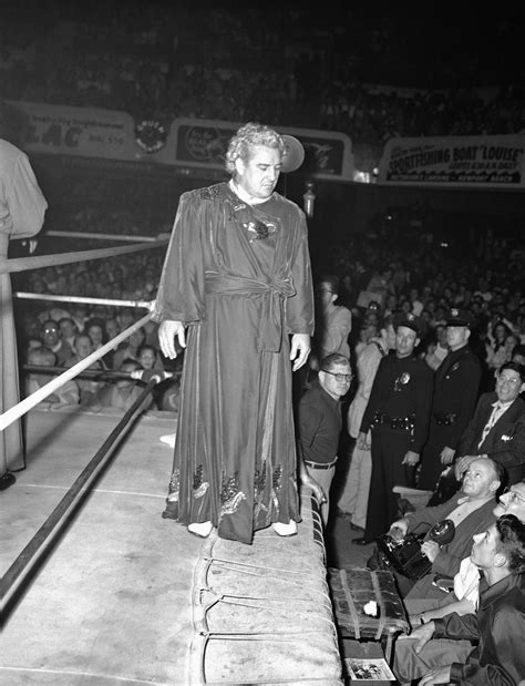 Flamboyant Pro Wrestler Gorgeous George Once Called Hawthorne Home